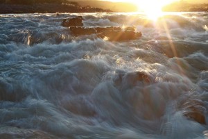 Sunrise on Orange River at "Hellsgate".    