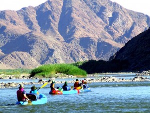 187kb-Family-rafting-tours-on-Orange-River  